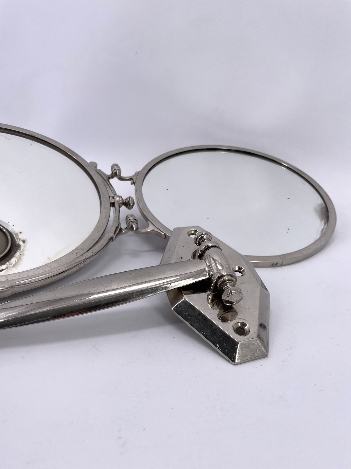 Miroir Triptyque en laiton chromé de la Maison Brot 1930