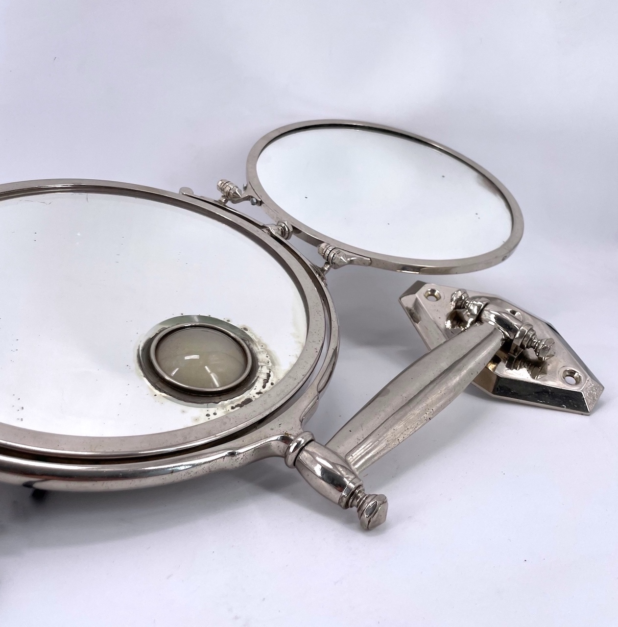 Miroir Triptyque en laiton chromé de la Maison Brot 1930