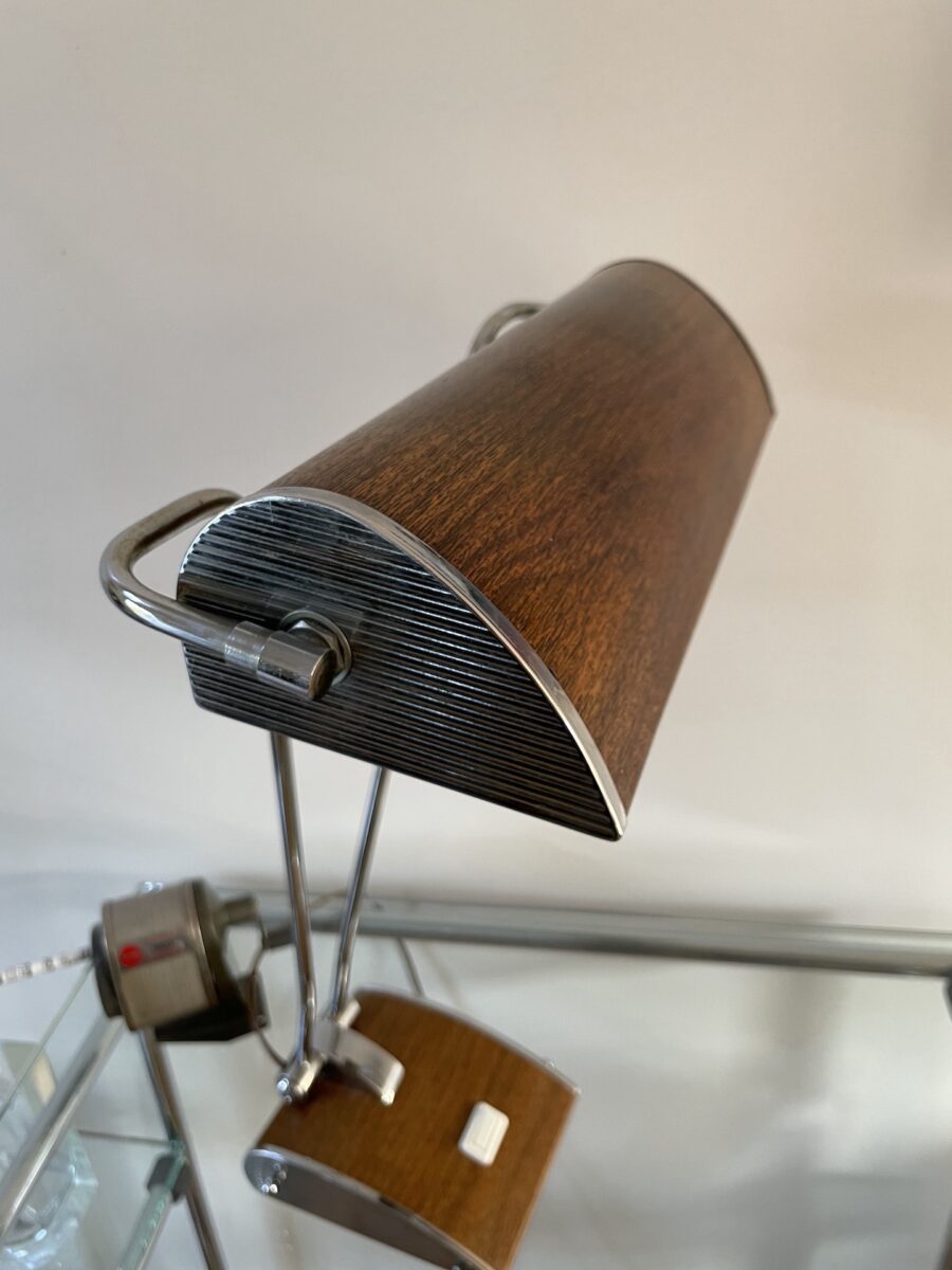 Lampe à poser fabrication française de JUMO, streamline, modèle chrome et bois