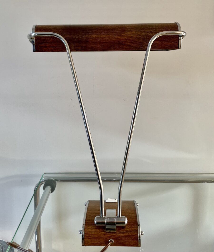Lampe à poser fabrication française de JUMO, streamline, modèle chrome et bois