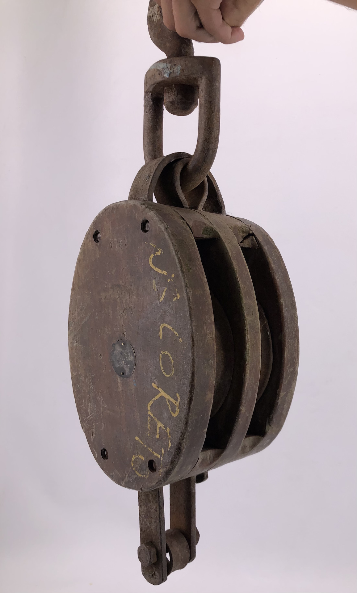 Wrought iron and wood double pulley “NS Coreto”