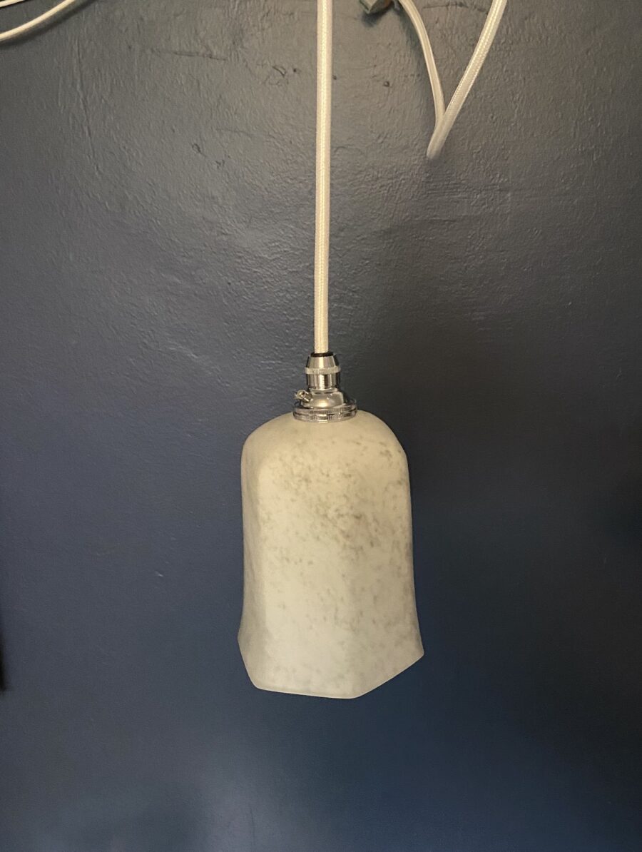 Suspension en verre effet marbre