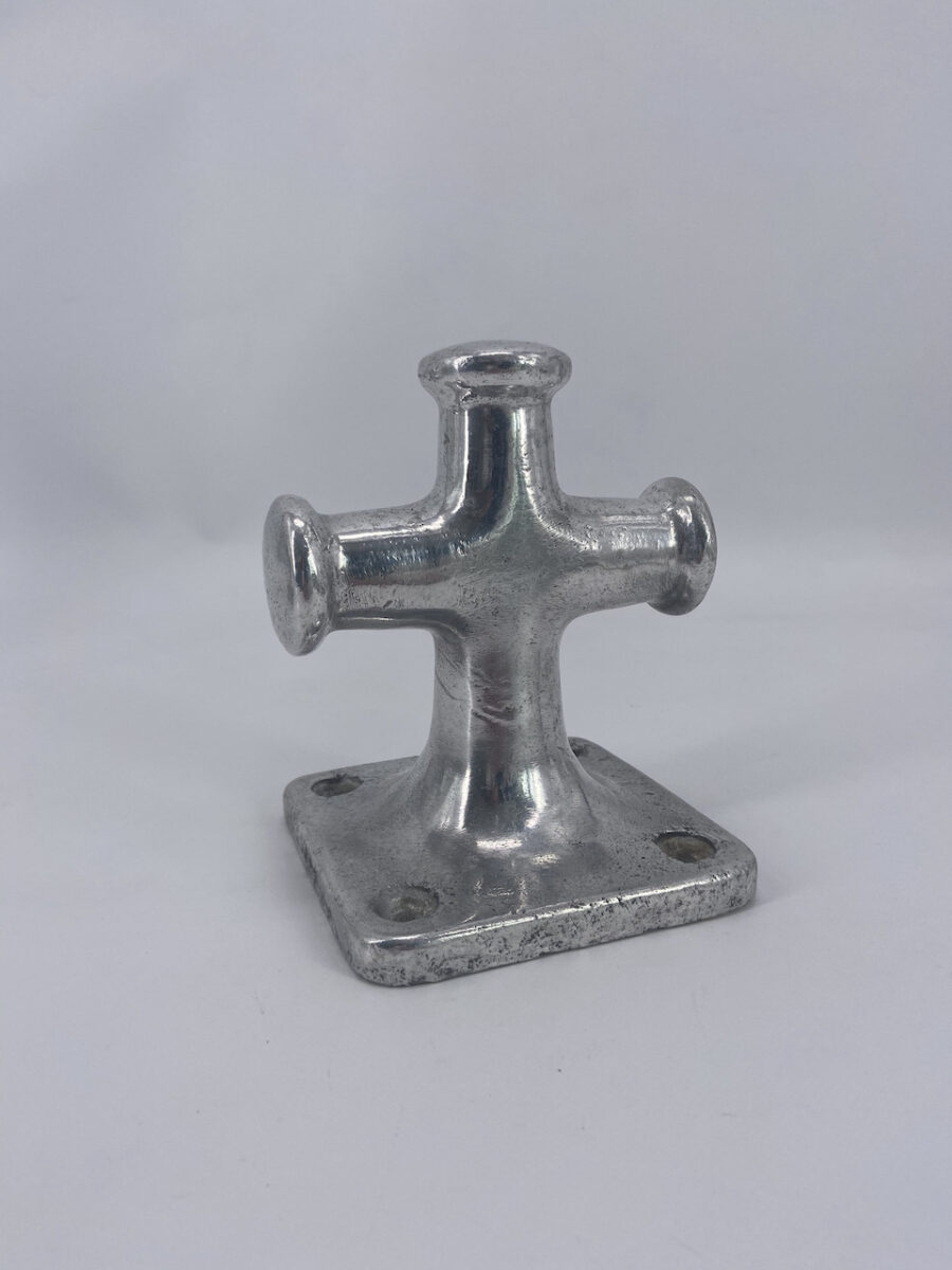 Small hanging hooks, a triple one made from a mooring post in cast aluminum