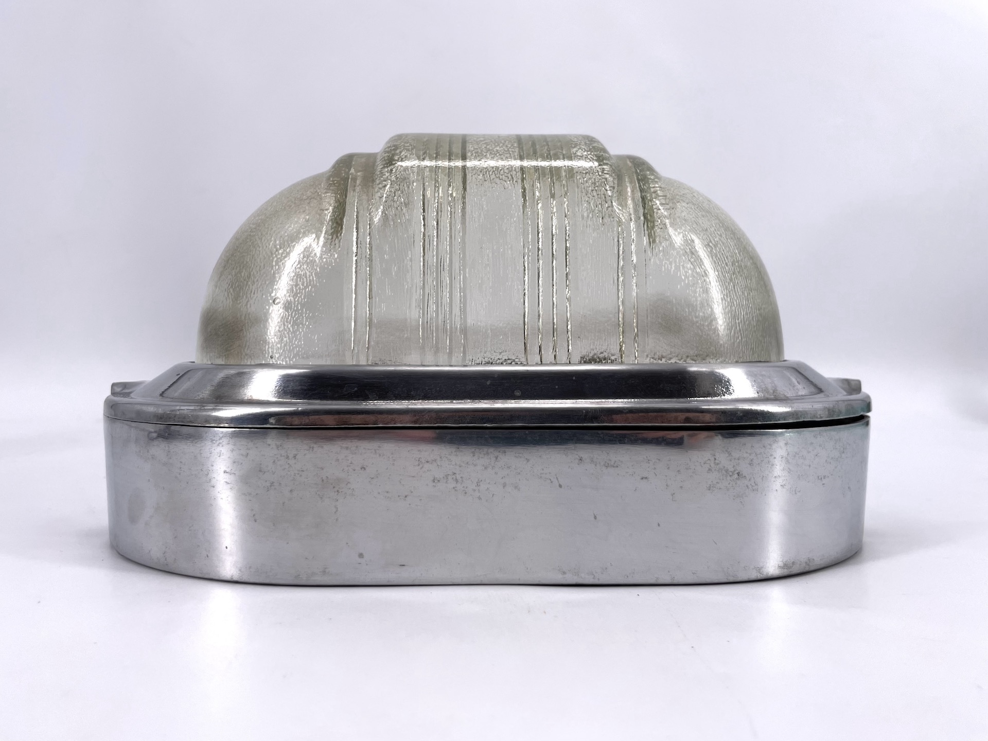 Appliques ou plafonniers en aluminium et verre strié, intérieur et extérieur