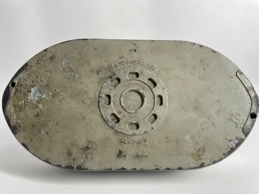 Appliques ou plafonniers en aluminium et verre strié, intérieur et extérieur