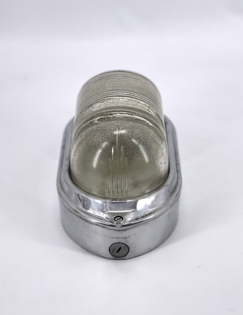 Appliques ou plafonniers en aluminium et verre strié, intérieur et extérieur