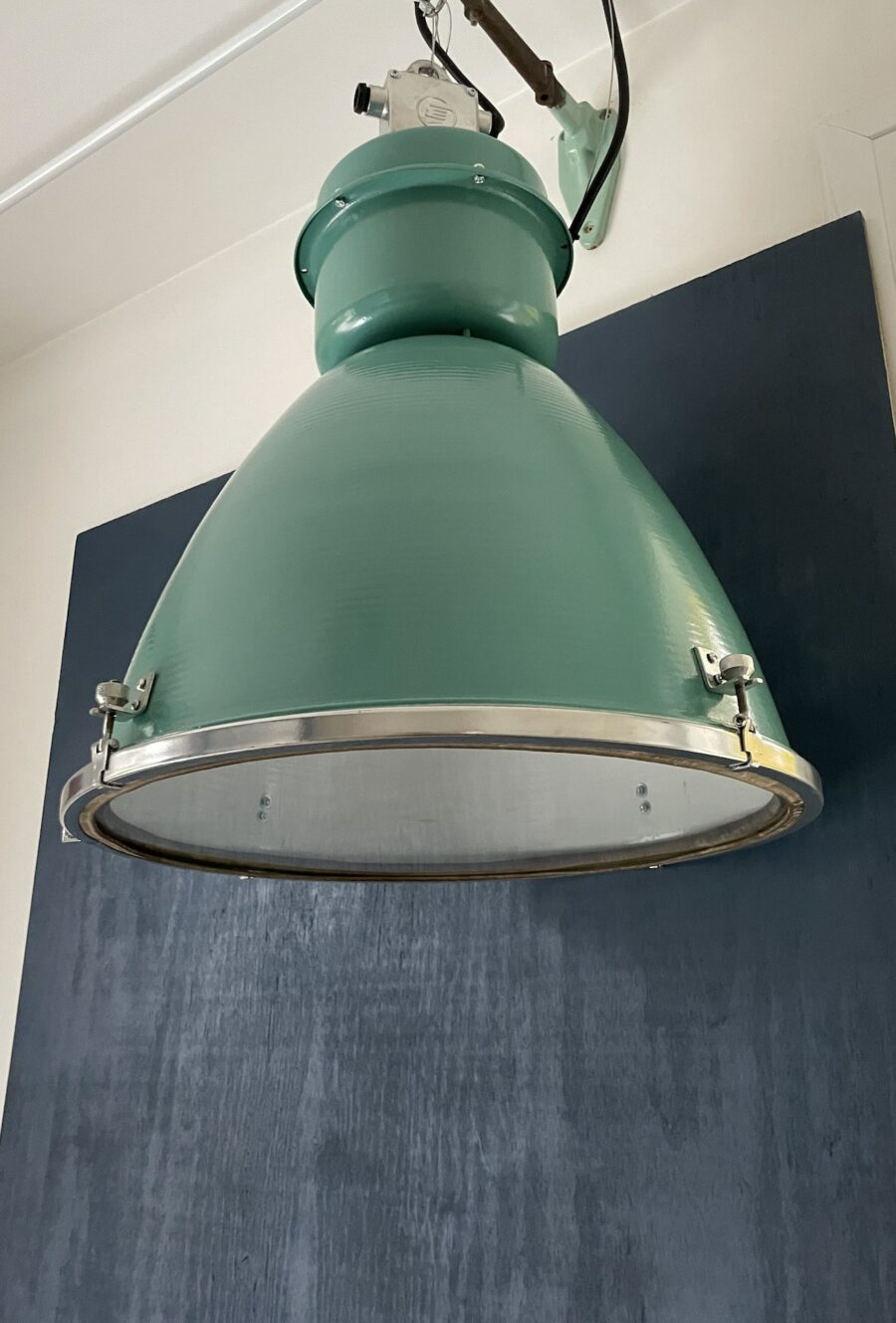 1 suspension industrielle XXL-min