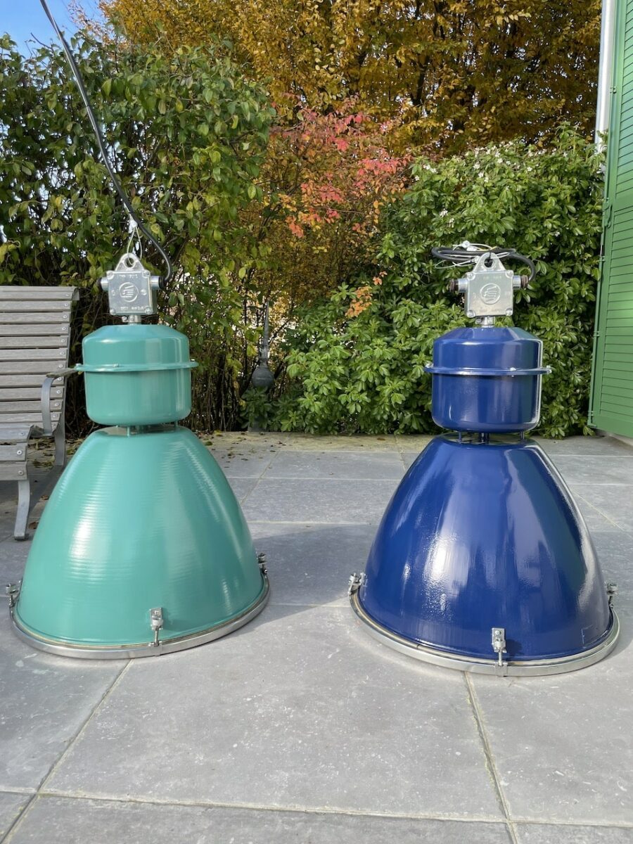 lampes industrielles-bleue-verte-suspensions-acheter-vintage