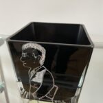 Vase Cubique d’Anatole Riecke pour La Coupole, personnage de Gabin, 1958