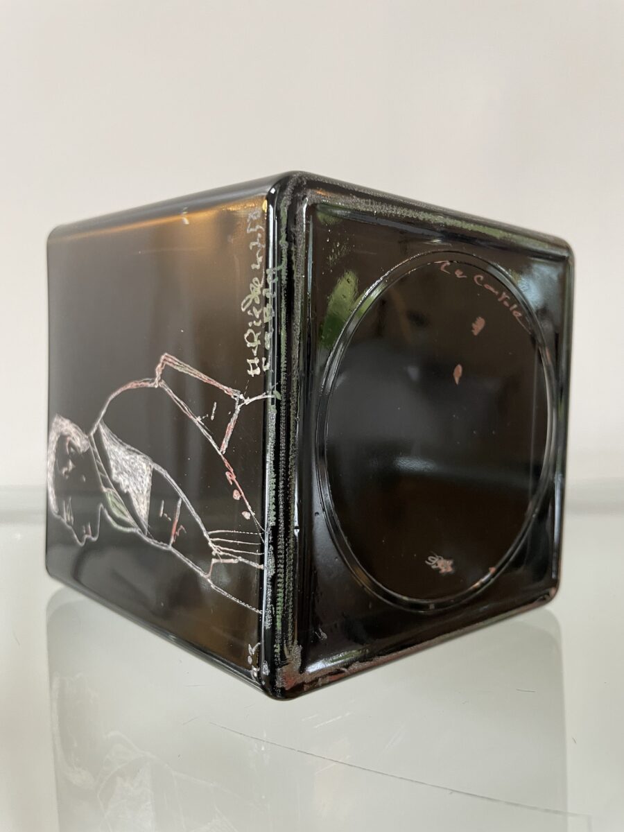 Vase Cubique d’Anatole Riecke pour La Coupole, personnage de Gabin, 1958