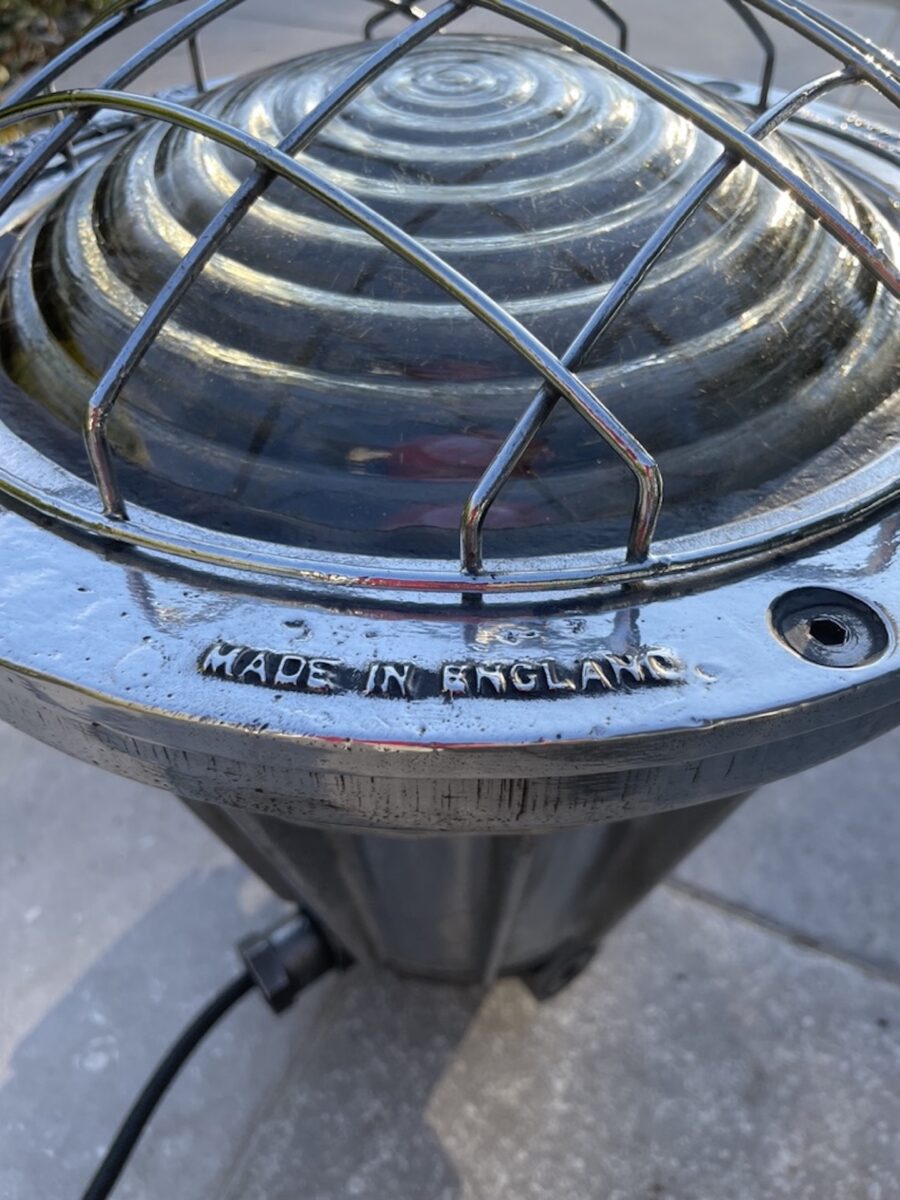 Phare de l'armée Anglaise en fonte d’aluminium et d’acier, années 40, de Simplex Electric Company