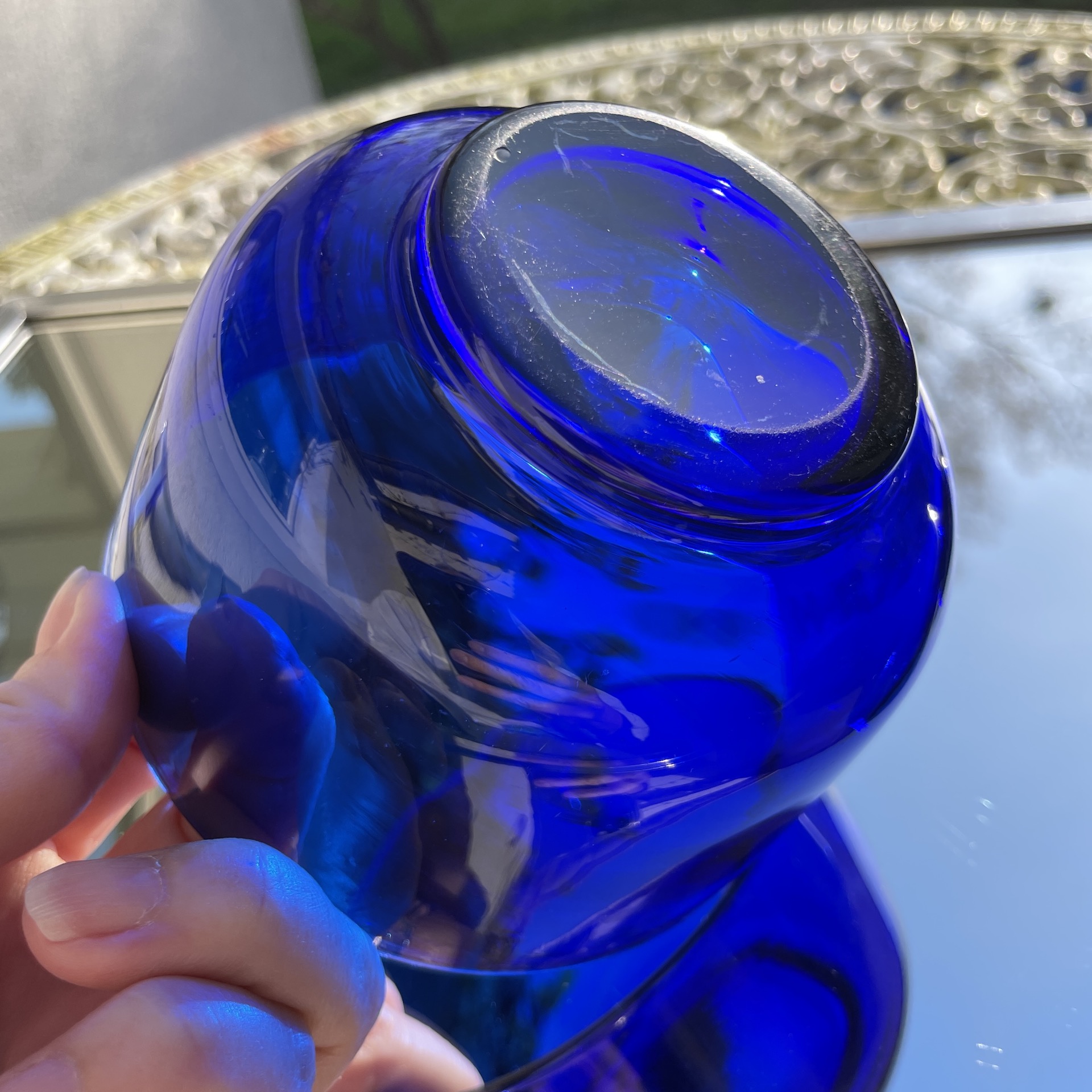 Rince-doigts en Cristal de Baccarat XIXème, couleur bleu sombre