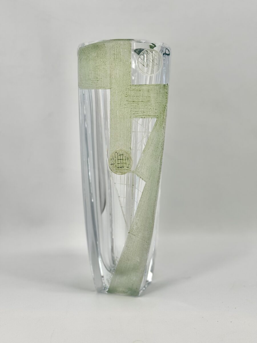 Vase d'Anatole Riecke en Cristal au Décor Abstrait Géométrique V ert