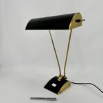 Lampe de table circa 1950 de JUMO Modèle Noir et Laiton