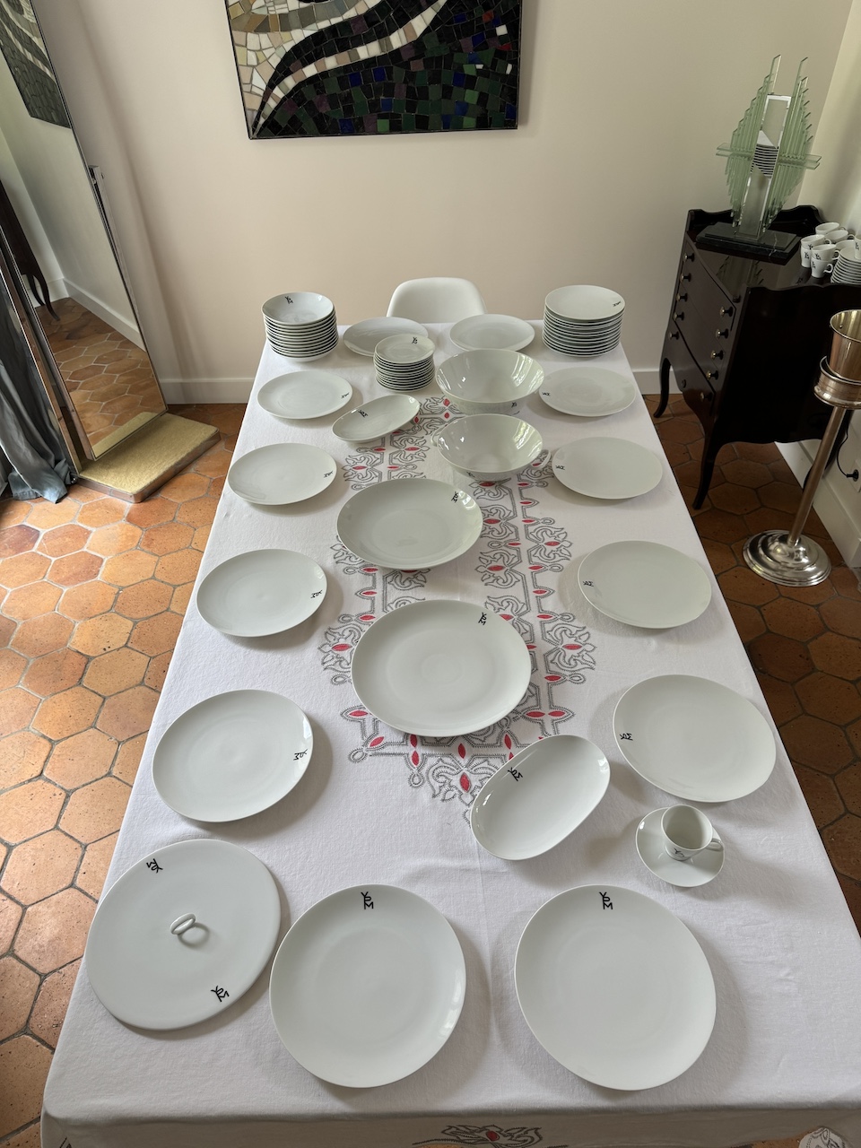 Jean Luce Paris white porcelain dinner service Circa 1950