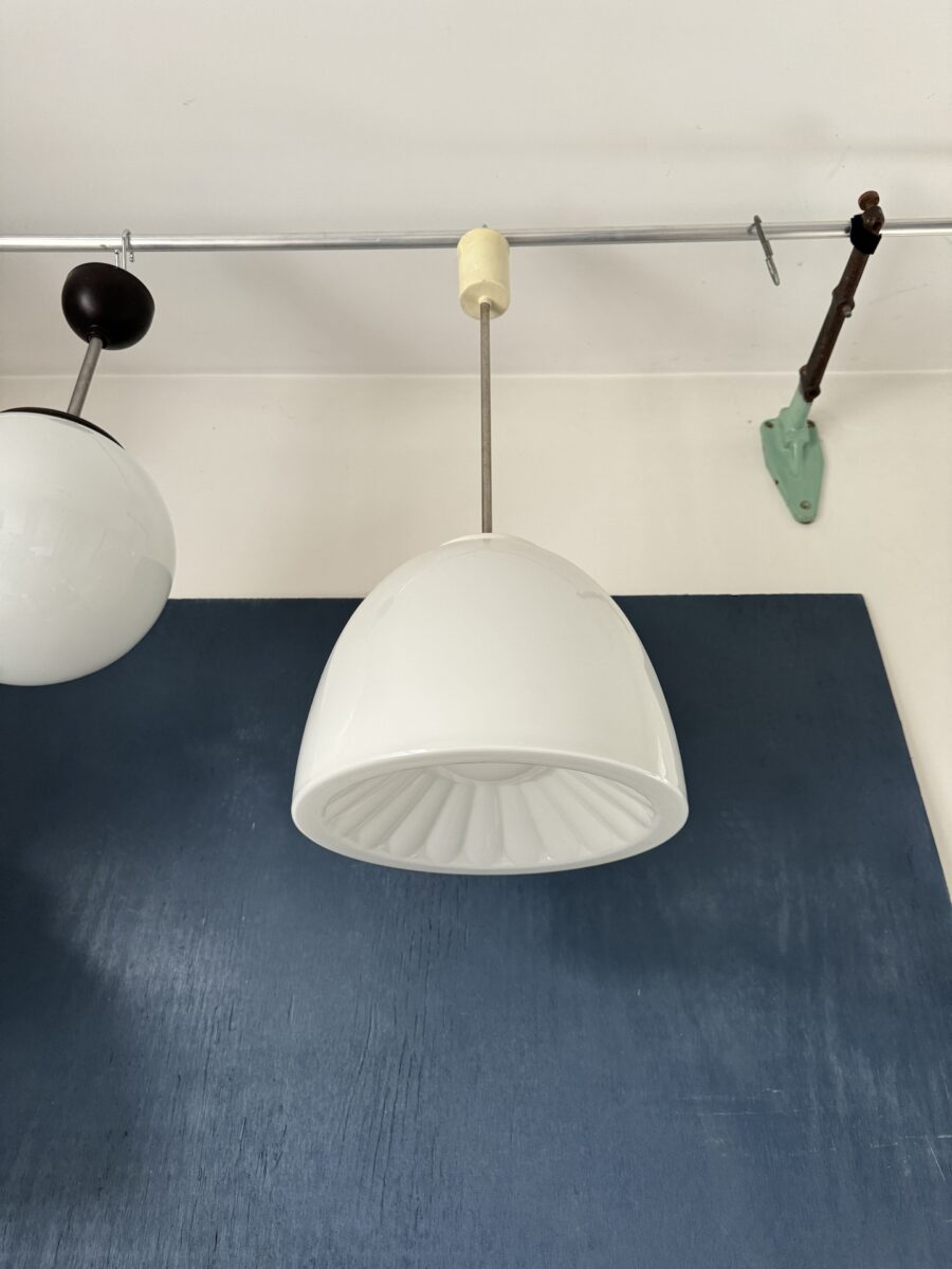 Suspension Art Déco avec Opaline Forme Citron
