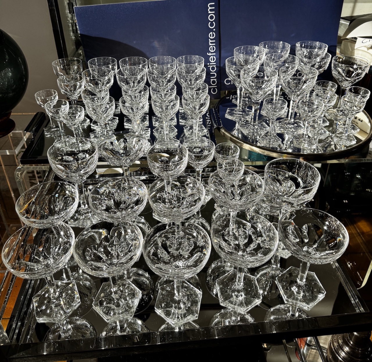 Service de 48 Verres en Cristal attribué à Val Saint Lambert