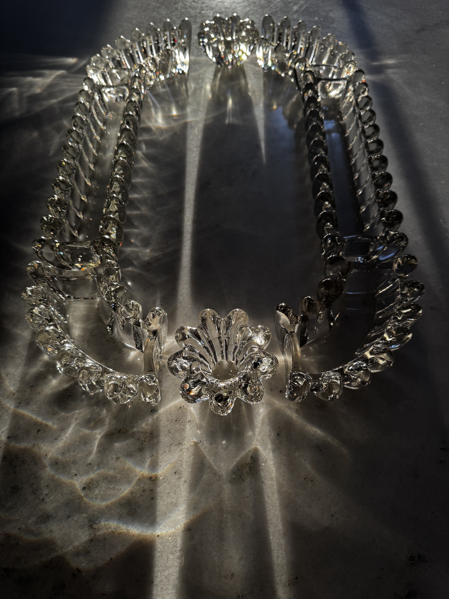 Chemin de Table en Cristal Art Deco 8 pièces dont 2 Bougeoirs
