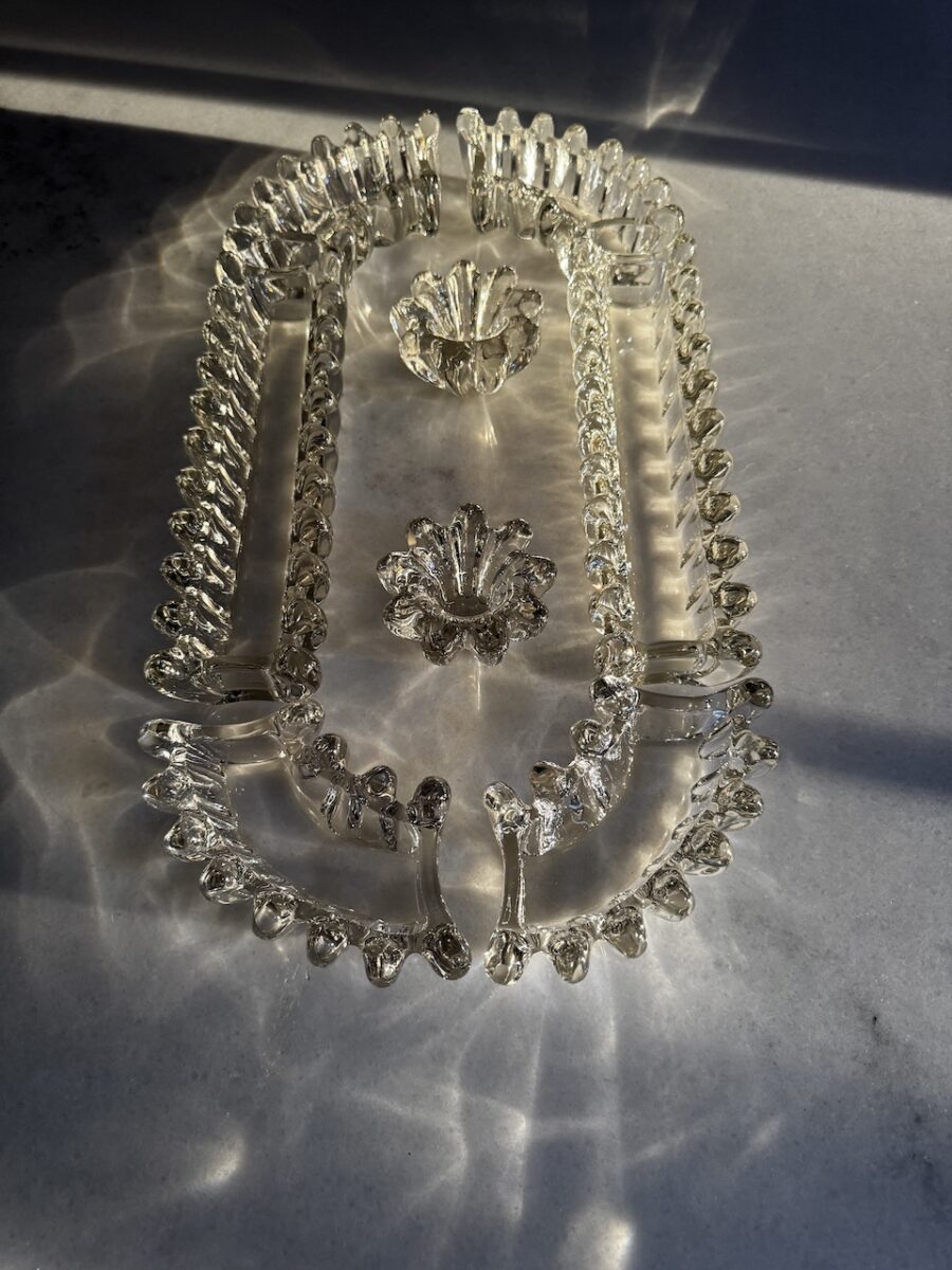 Chemin de Table en Cristal Art Deco dont 2 Bougeoirs