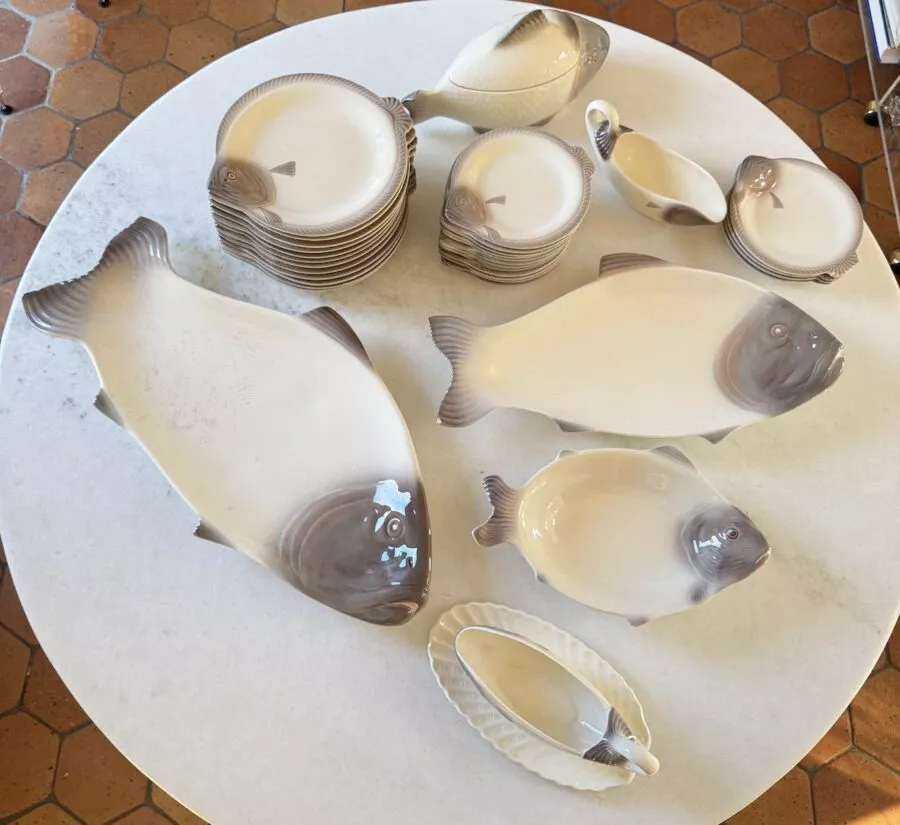 Fish Dinnerware Waechtersbach by Albin Müller 1906 for 12 people