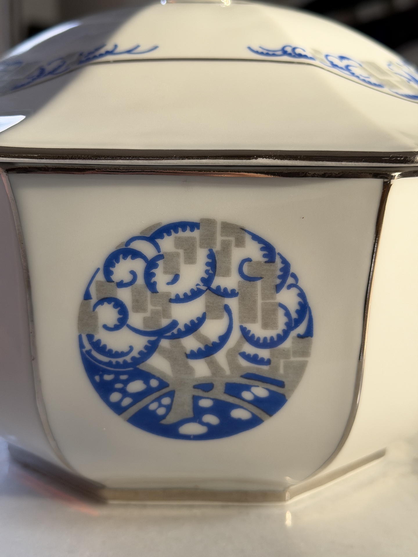 Service de Table Art Déco d'Alfred Lanternier Porcelaine de Limoges 1925 8 personnes