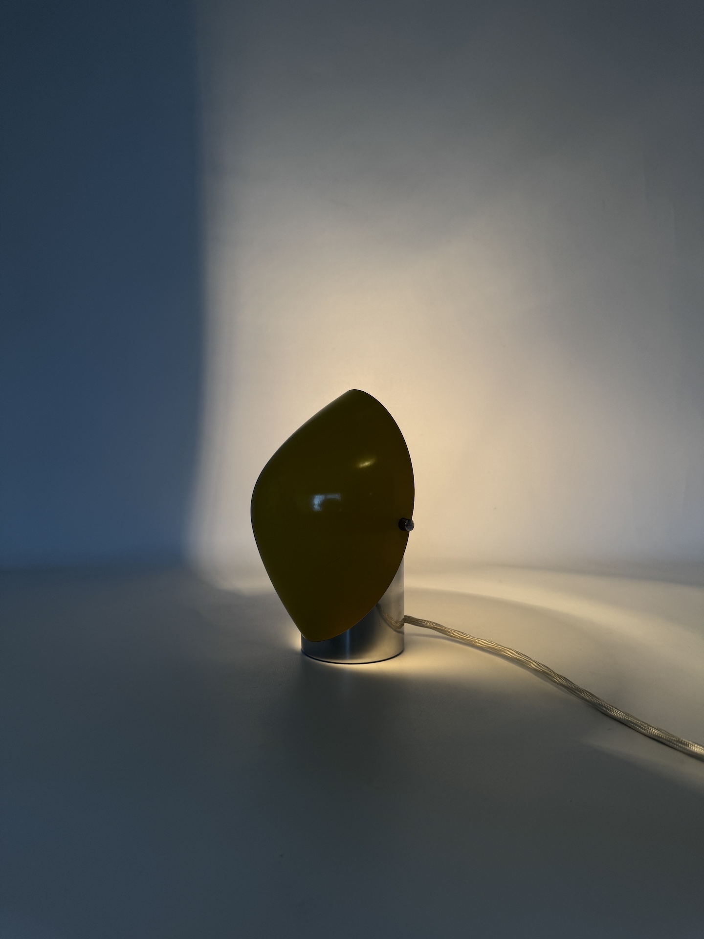 Petite Lampe de Josef Hurka Métal Chromé et Laqué Jaune