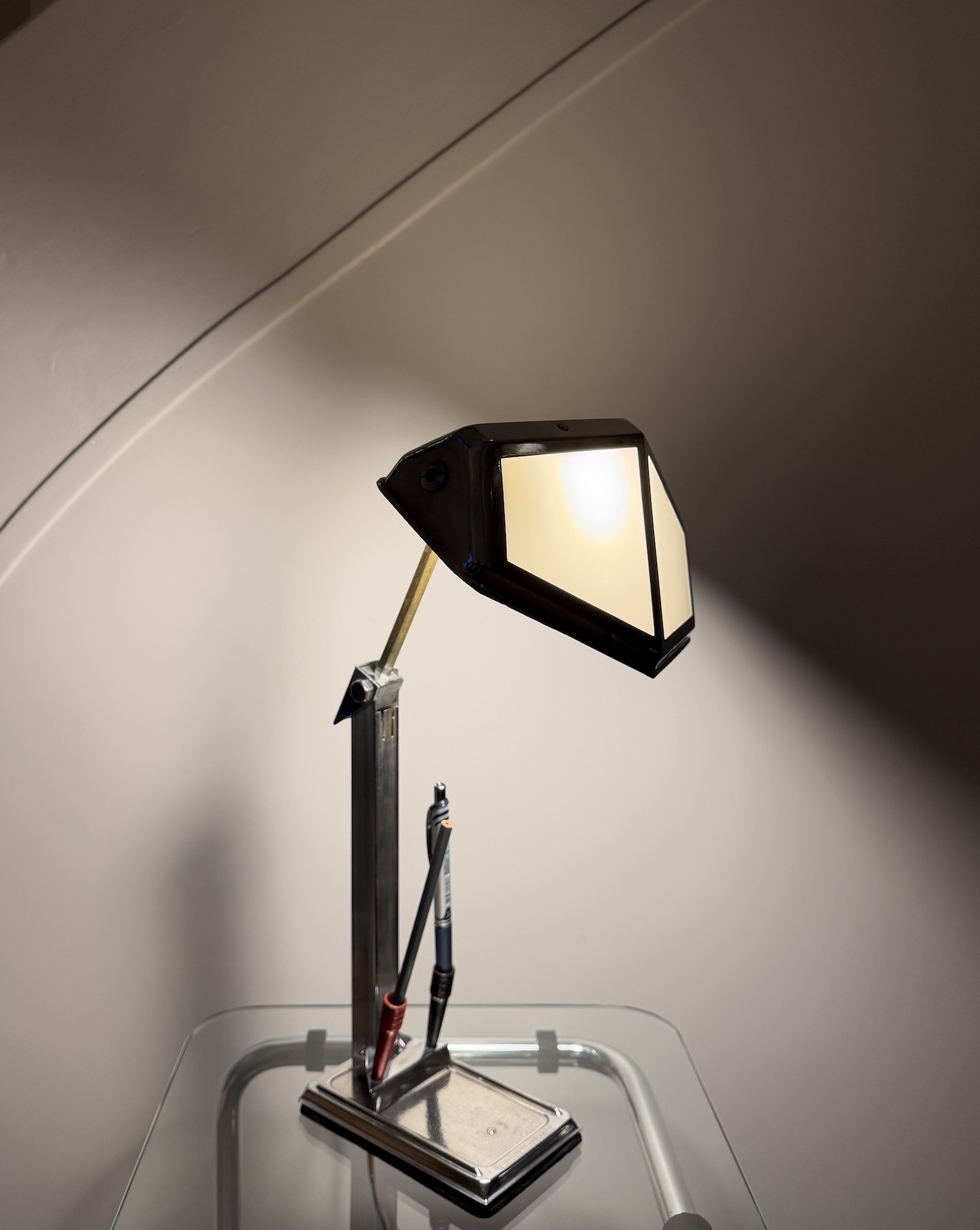 Lampe de Bureau Articulée 1940 avec Porte-stylos et Opalines