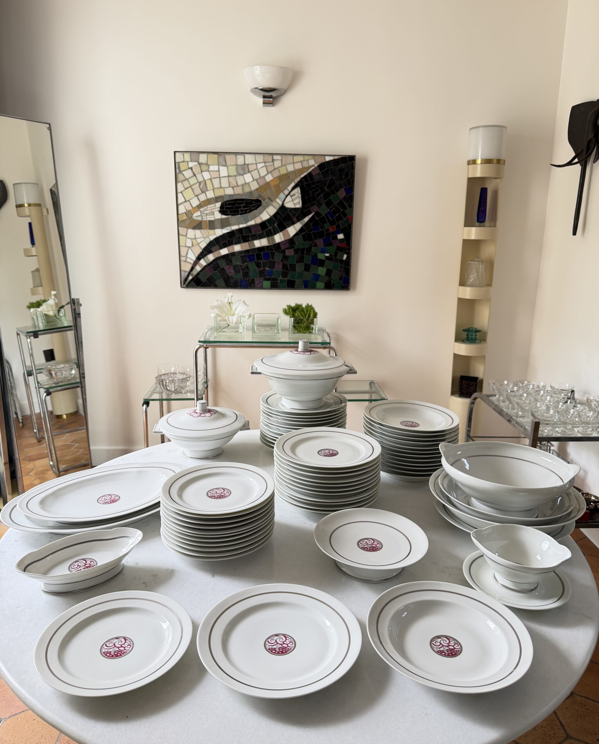 Grand Service de Table Art Déco en Porcelaine de Limoges 59 pièces